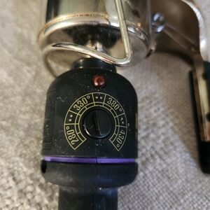 Gold and Black Hair Curling Iron